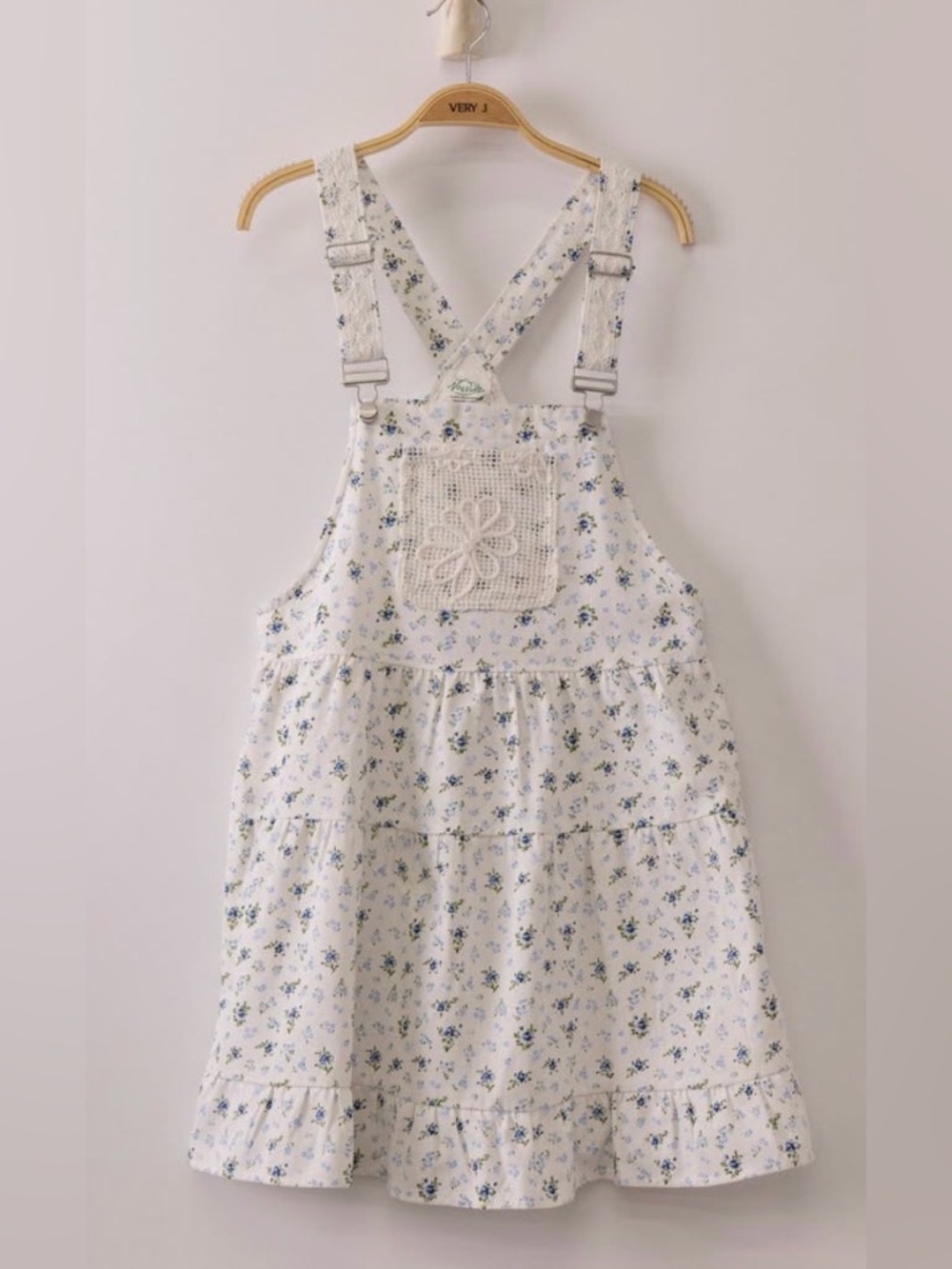 214. Floral Lace-Pocket Pinafore Dress